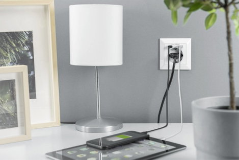 Digitus DA-70615 Süllyeszthető dugalj USB-vel Fehér 2. kép