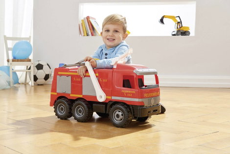 Lena GIGA TRUCKS tűzoltóság matricákkal 3. kép