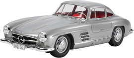 Tamiya 300024338 Mercedes Benz 300SL Flügeltürer Autómodell építőkészlet 1:24