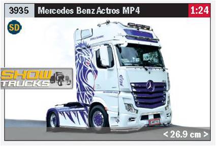 Italeri 3935 MB Actros MP4 Show GigaSpace Kamionmodell építőkészlet 1:24 2. kép