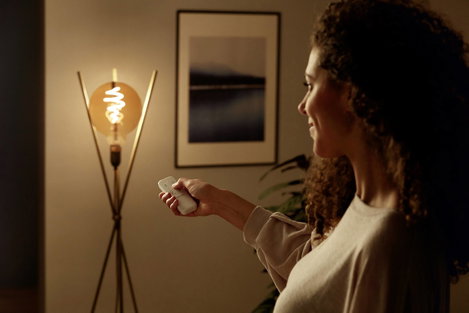Philips Lighting 871951431378100 LED E27 Gömb forma 6.5 W = 40 W Melegfehér (Ø x H) 202 mm x 286 mm  3. kép