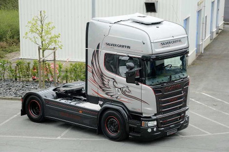 Italeri 3906 Scania R730 Streamline 4x2 Kamionmodell építőkészlet 1:24 7. kép