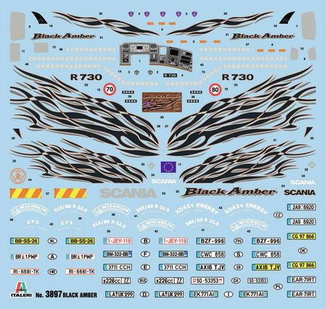Italeri 3897 Scania R730 V8 Black Amber Kamionmodell építőkészlet 1:24 11. kép