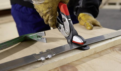 Bessey Biztonsági szalagvas ollók karos váltóval Alkalmas Acél hevederek 32 x 1 mm-ig 4010220030981 2. kép