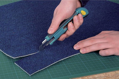 Tapétavágó kés, cserélhető pengéjű kés 2C Wolfcraft 4138000 2. kép