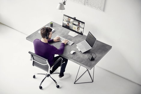 Jabra PanaCast 20 4K webkamera 3840 x 2160 Pixel Mikrofon, Csíptetős tartó, Beépített takaróblende 4. kép