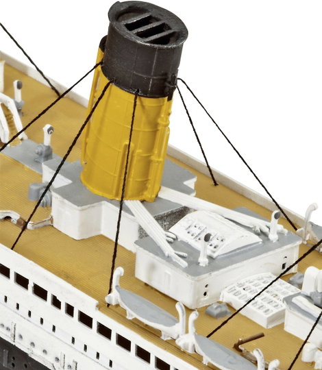 Revell 05210 R.M.S. Titanic Hajómodell építőkészlet 1:700 5. kép