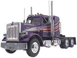 Revell 11506 Peterbilt 359 Conventional Kamionmodell építőkészlet 1:25