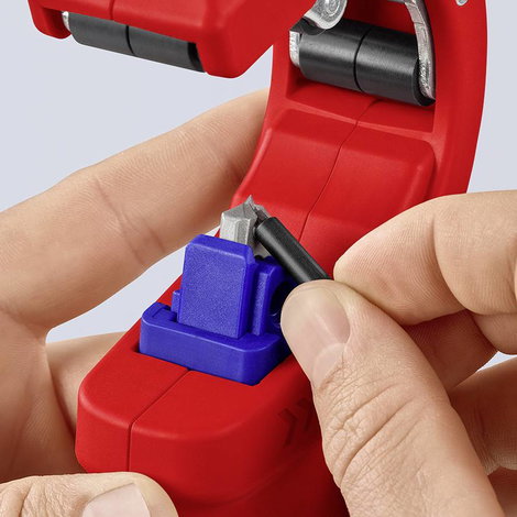 Csővágó műanyag lefolyócsövekhez 202 mm, Knipex DP50 90 23 01 BK 4. kép