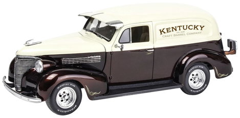 Revell 14529 1939 Chevy Sedan Delivery Autómodell építőkészlet 1:24 2. kép