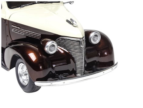 Revell 14529 1939 Chevy Sedan Delivery Autómodell építőkészlet 1:24 4. kép