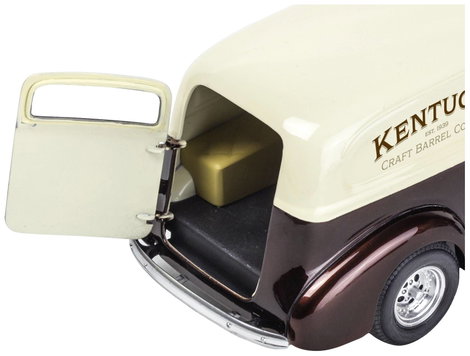 Revell 14529 1939 Chevy Sedan Delivery Autómodell építőkészlet 1:24 5. kép