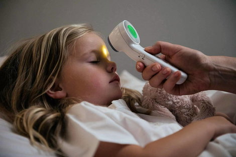 Braun No touch + touch schwarz Lázmérő Érintésmentes mérés 2. kép