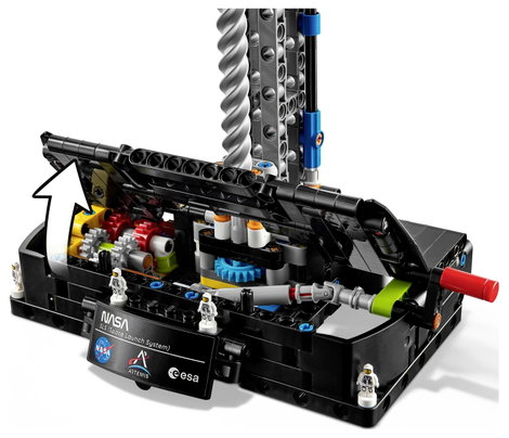 LEGO® TECHNIC 42221 NASA Artemis SLS nehéz teherbírású rakéta (42221) 5. kép