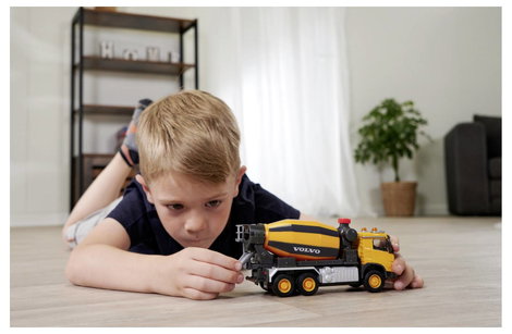 Majorette Volvo FMX teherautó cementkeverő Kész modell Építkezésnél használt jármű modell 8. kép