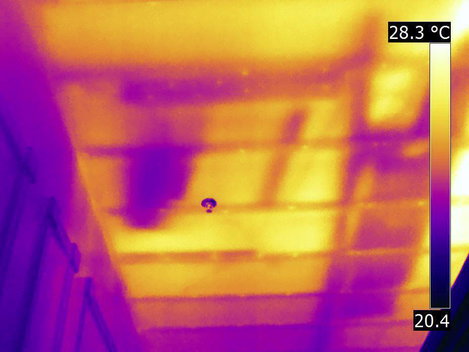 FLIR E76 24° + 14° Hőkamera -20 - 650 °C 320 x 240 Pixel 30 Hz Érintőképernyő, MSX®, MeterLink™, WiF 4. kép