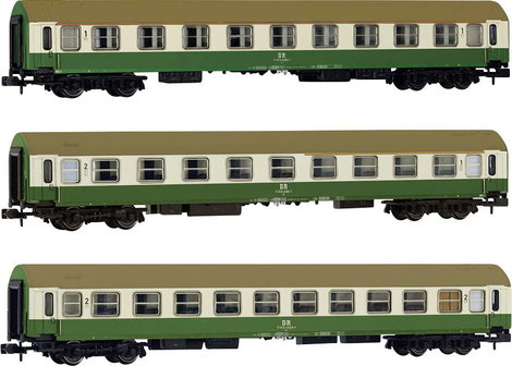 Arnold HN4482 N 3 darabos OSShD B típusú személykocsi-szerelvény, DR 2/2. számú