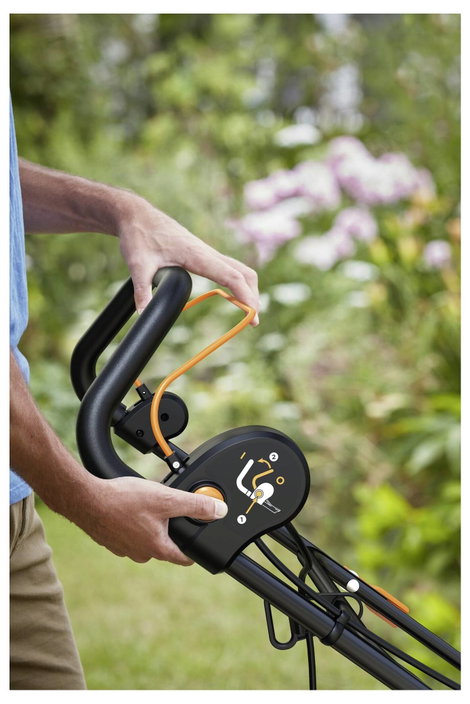 Black & Decker Irtóborona Elektromos Gurítható Munkaszélesség 30 cm 11. kép