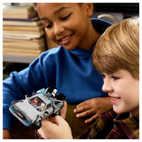 LEGO® SPEED CHAMPIONS 77256 Időgép a Vissza a jövőbe című filmből (77256) 5. kép