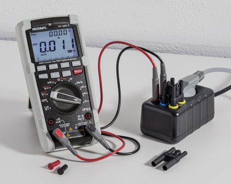 Hálózati készülék teszter, konnektor mérőadapter, 4mm-es banándugós aljzatokkal 300V-ig Voltcraft SM 3. kép