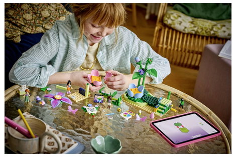 LEGO® FRIENDS 42702 Tündér teáscsésze körhinta virágdíszekkel játék vidámparkkal körhinta, 3 játék 7. kép