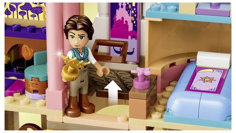 LEGO® DISNEY 43297 Rapunzel hercegnő kastélya 5 figurával 8. kép
