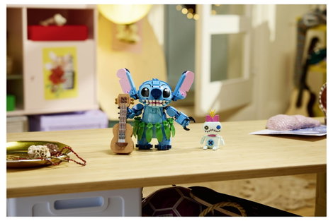 LEGO® DISNEY 43296 Toy Stitch és Scrump " plüssjáték" 4. kép
