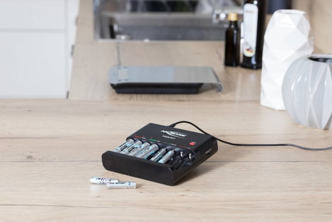 Ceruza AA, mikroceruza AAA akkutöltő, processzoros NiCd, NiMH akkutöltő Ansmann Powerline 8 1001-000 3. kép