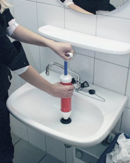 Pumpás lefolyótisztító, vákuumos cső és lefolyótisztító pumpa, Brüder Mannesmann