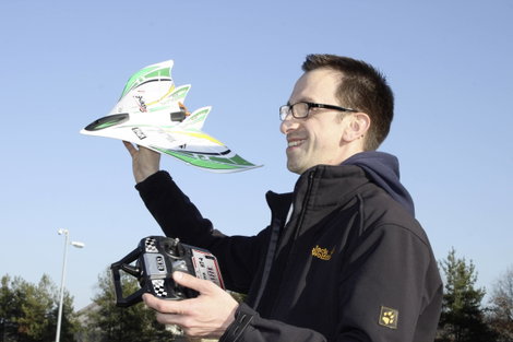 Kézi távirányító, 2,4 GHz, 4 csatorna, Reely HT-4 5. kép