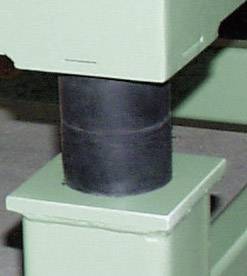 Netter Vibration NRE 30/40 Keménység 45 °sh Berugózás (max.) 5.1 mm Max. sztatikus terhelés 31 kg