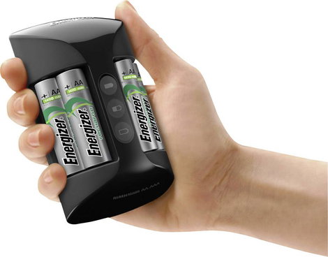 Ceruza (AA), mikroceruza (AAA) akkutöltő NiMH akkukhoz, 4db 2000 mAh Energizer akkuval Energizer Pro 15. kép
