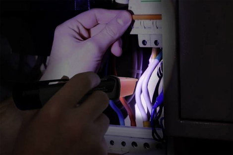 Érintésnélküli feszültségvizsgáló és multiteszter, Voltcraft MS-520 7. kép