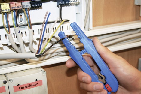 Kábelcsupaszoló, blankoló 8 - 13 mm 0.5 - 6 mm² WEICON TOOLS Multi-Stripper No. 400 51000400-KD 2. kép