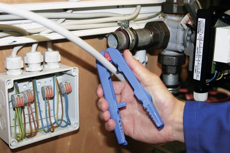 Kábelcsupaszoló, blankoló 8 - 13 mm 0.5 - 6 mm² WEICON TOOLS Multi-Stripper No. 400 51000400-KD 3. kép