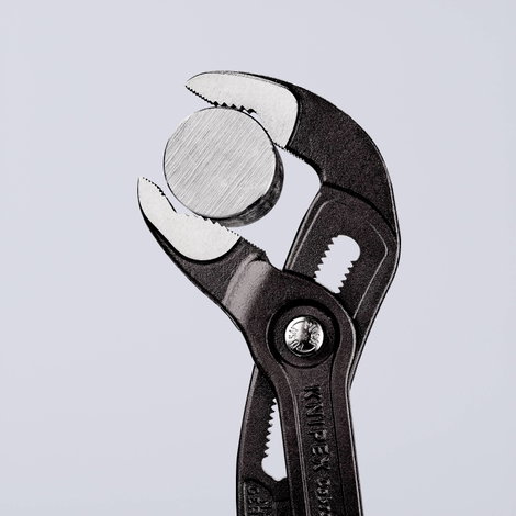 Knipex Cobra vízpumpafogó 300 mm/60 mm 87 01 300 2. kép