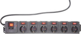 6 részes túlfeszültségvédő elosztó USB-vel, fekete, Renkforce 615C-CMB-SUSB