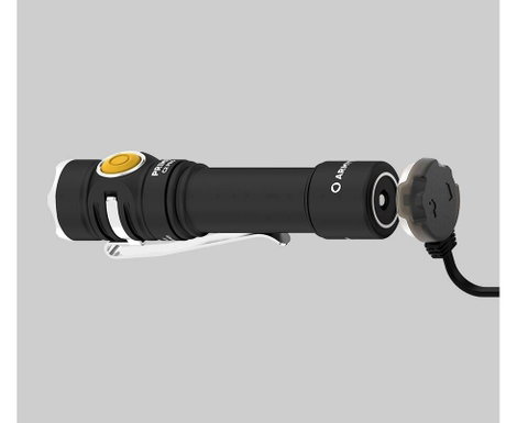 ArmyTek Prime C2 Pro LED Kézilámpa Akkuról üzemeltetett 2400 lm 68 g 3. kép
