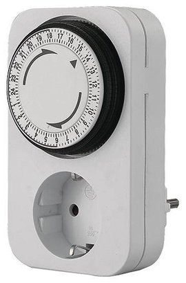 Bachmann 852.101 Időkapcsoló óra Analóg Napi program 3680 W IP20 Folyamatos üzem