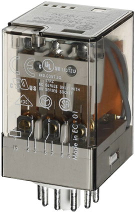 Finder 60.13.8.230.0054 Dugaszrelé 230 V/AC 10 A 3 váltó 1 db