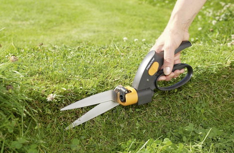 Fiskars 1000589 GS42 Fűszegély nyíró olló 320 mm Bypass 5. kép