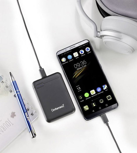 Powerbank állapotjelzővel 5000 mAh LiPo fekete, Intenso XS5000 2. kép