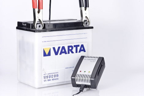 Akkumulátor töltő ólomzselés, ólom-savas akkukhoz 6 V/12 V 0,8 A, H-Tronic AL 800 2. kép