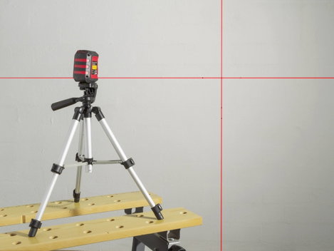 Keresztvonalas szintezőlézer állvánnyal, önszintező, max. 8 m, Toolcraft CL8 7. kép