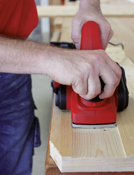 Einhell TC-PL 750 Elektromos gyalu Gyaluszélesség: 82 mm 750 W Hajtási mélység (max.): 10 mm 2. kép