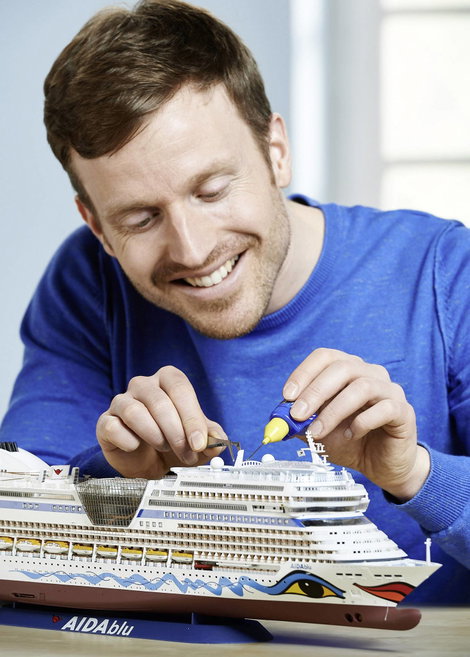 Revell 05230 Aida Hajómodell építőkészlet 1:400 5. kép