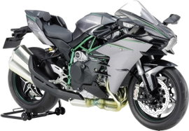Tamiya 14136 Kawasaki Ninja H2 Carbon Motorkerékpár építőkészlet 1:12