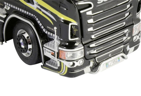 Italeri 510003883 Scania R730 V8 Topline Imperial Kamionmodell építőkészlet 1:24 8. kép