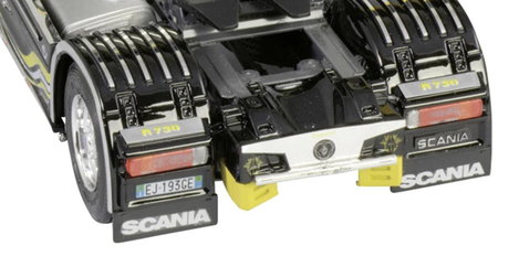 Italeri 510003883 Scania R730 V8 Topline Imperial Kamionmodell építőkészlet 1:24 9. kép