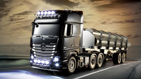 Tamiya 56348 Mercedes Benz Actros 3363 6x4 Gigaspace 1:14 Elektro RC modell teherautó építőkészlet 2. kép